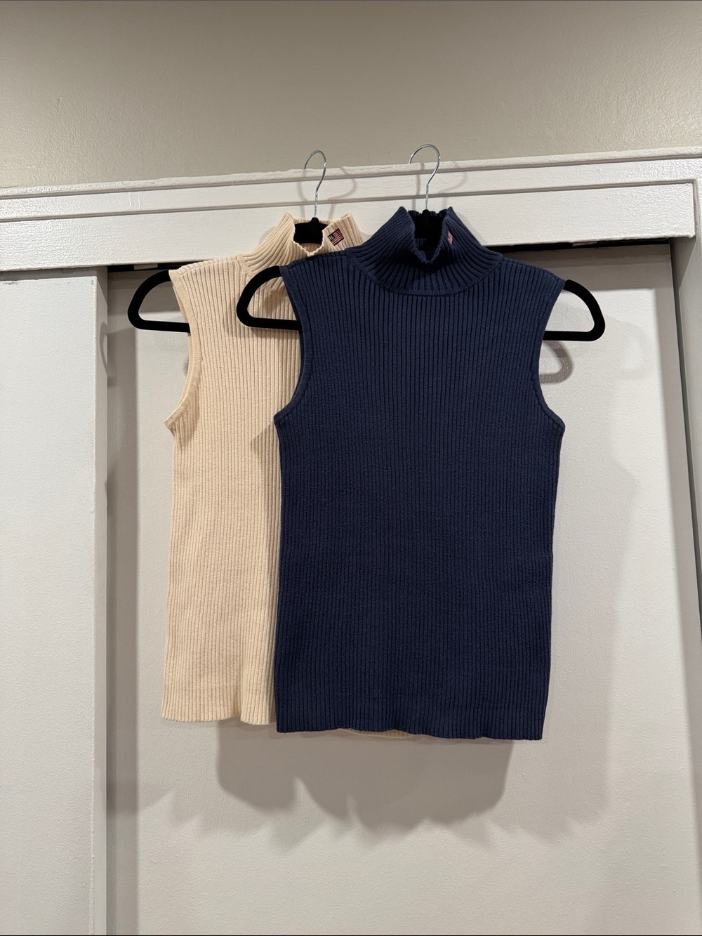 Polo Ralph Lauren Navy, Cream Sleeveless Cotton Turtleneck Sweater/ Small
